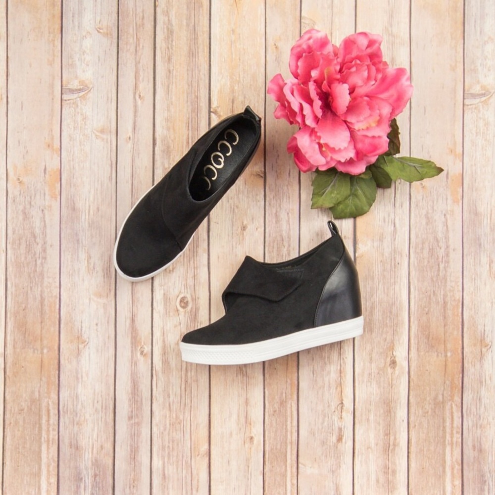 Black Velcro Sneaker Wedge